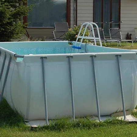 In Luebs With Swimming Pool Neuendorf A